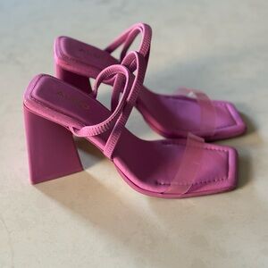 Pink, size 7 squared heels
